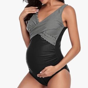 NEW Maternity Striped Black and White One-Piece Swimsuit Size Small